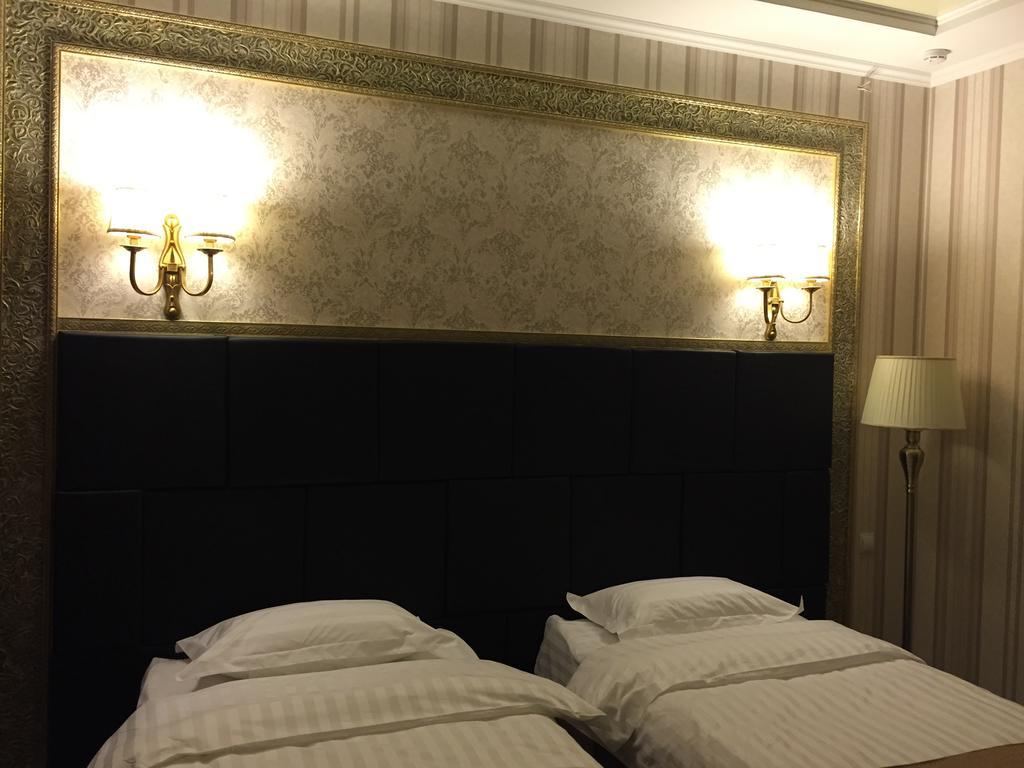 Astor Hotel & Spa Bishkek Bagian luar foto