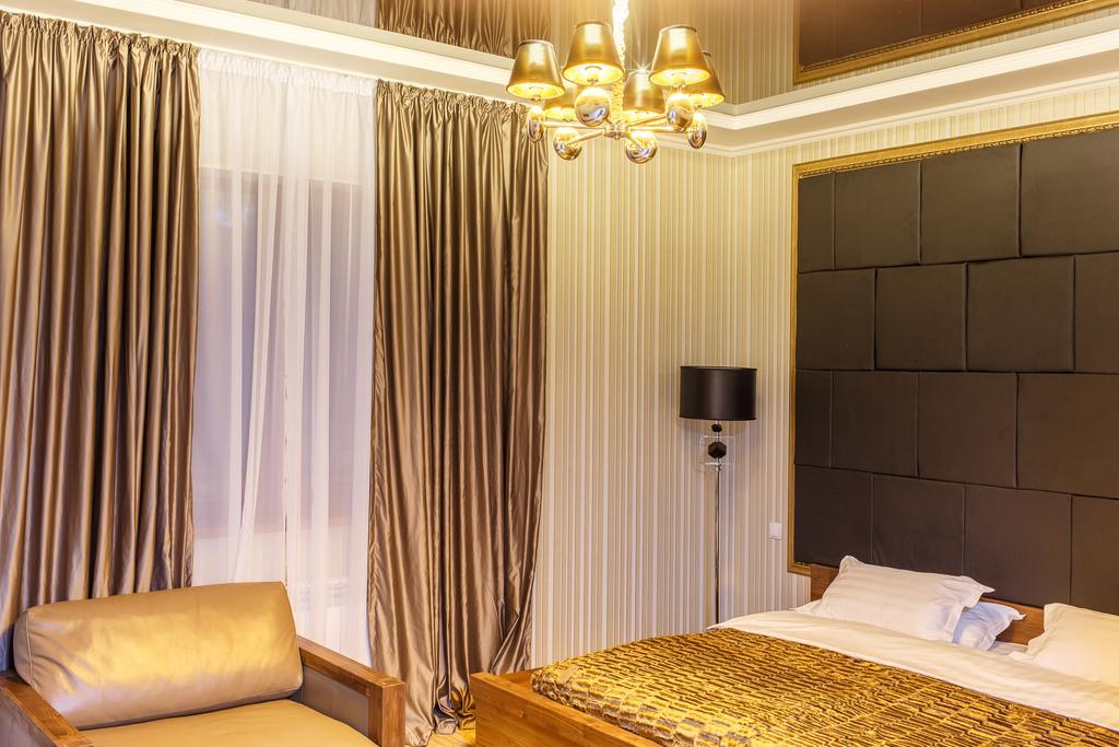 Astor Hotel & Spa Bishkek Ruang foto