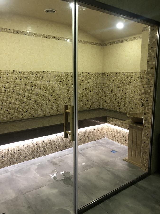 Astor Hotel & Spa Bishkek Bagian luar foto