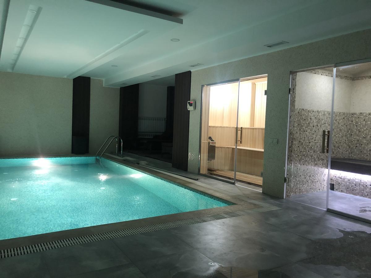 Astor Hotel & Spa Bishkek Bagian luar foto