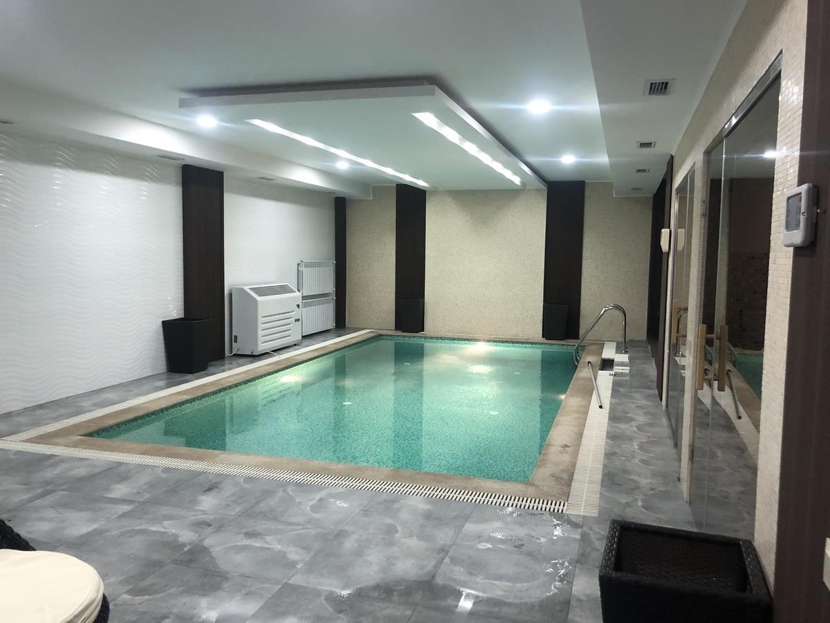 Astor Hotel & Spa Bishkek Bagian luar foto
